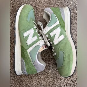 New Balance 574 Alpine Green/White Mens size 13